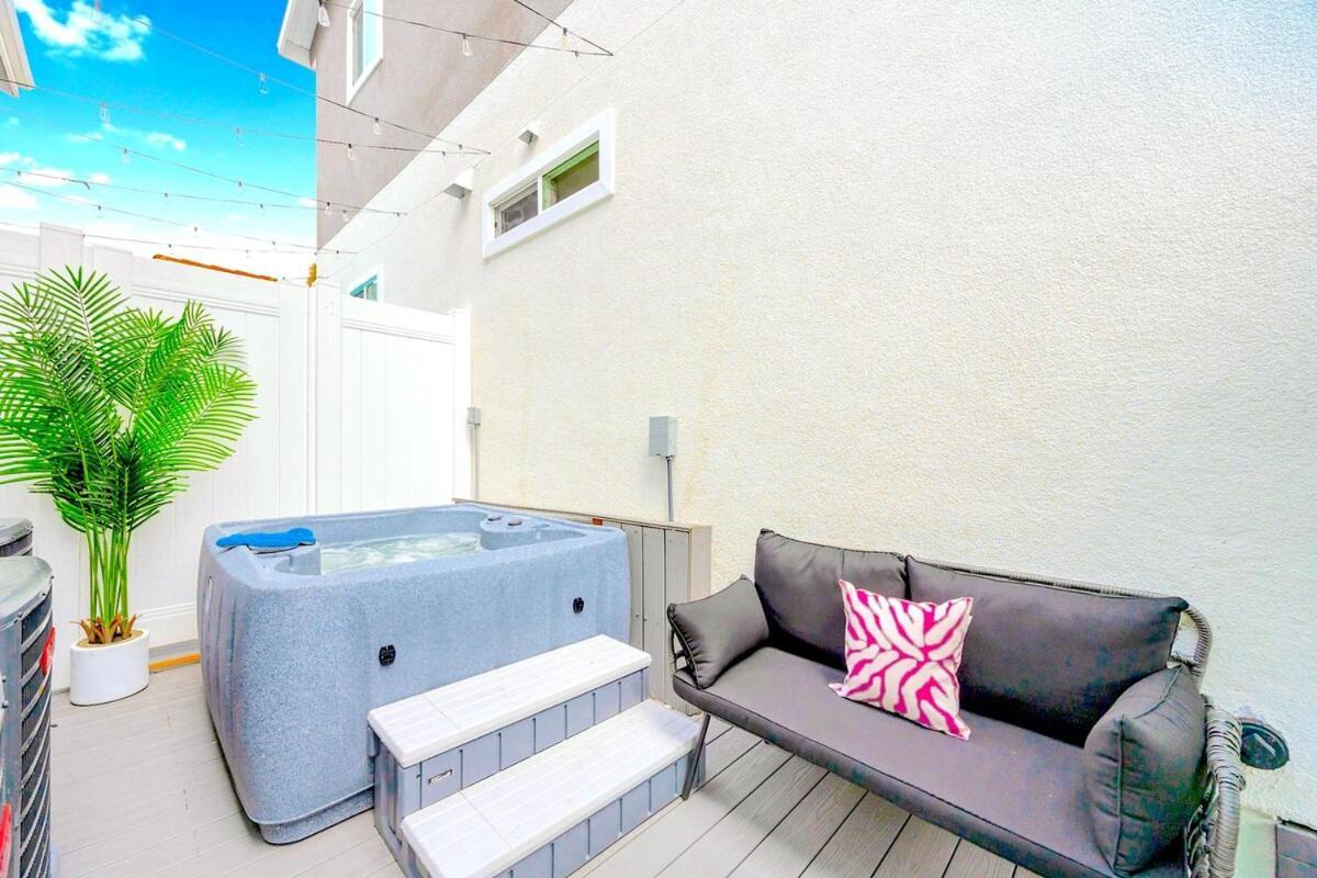 D- Hip Noho Haven Hot Tub - Family - Parking * Los Angeles